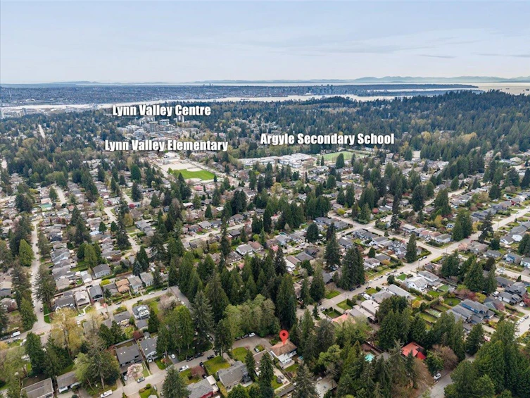 1392 Chamberlain Drive, North Vancouver, BC, V7K 1P6 - 36