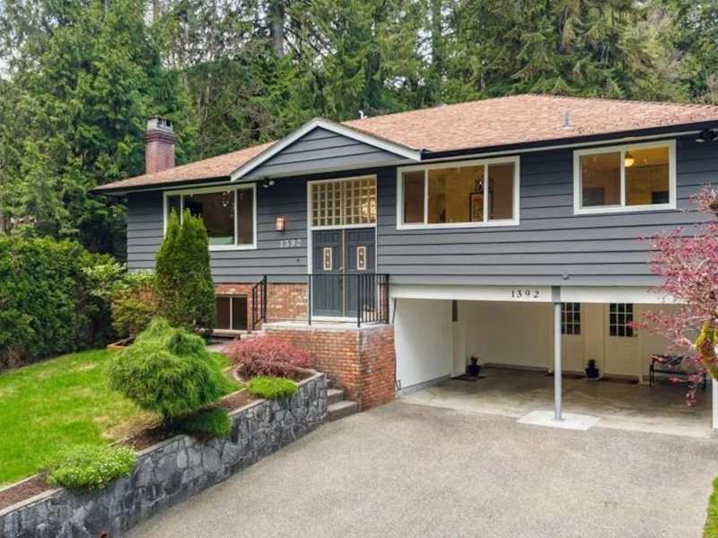 1392 Chamberlain Drive, North Vancouver BC V7K 1P6
