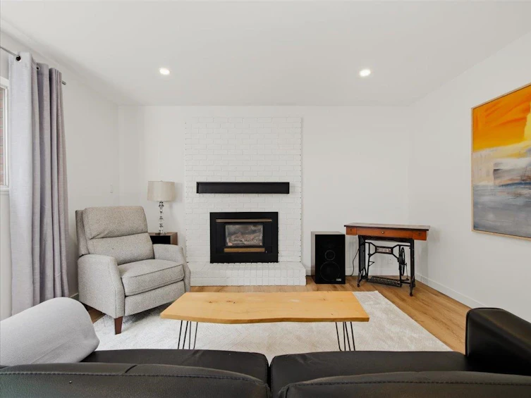 1392 Chamberlain Drive, North Vancouver, BC, V7K 1P6 - 20