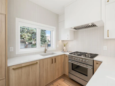 3143 E 19 Avenue - 3