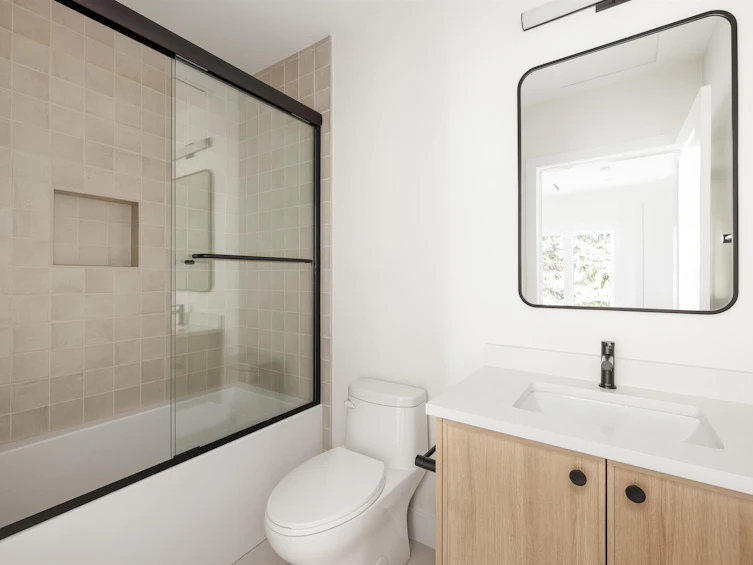 3143 E 19 Avenue, Vancouver, BC, V5M 2T2 - 14
