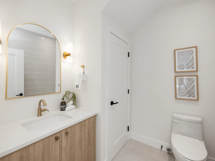 3143 E 19 Avenue, Vancouver, BC, V5M 2T2 - 9