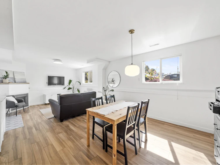 5111 Laurel Street, Burnaby, BC, V5G 1M8 - 21