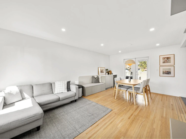 5111 Laurel Street, Burnaby, BC, V5G 1M8 - 2