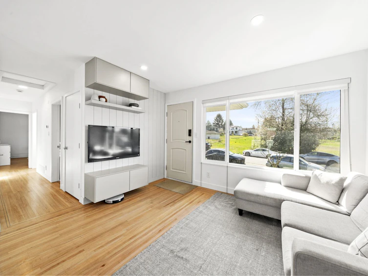 5111 Laurel Street, Burnaby, BC, V5G 1M8 - 6