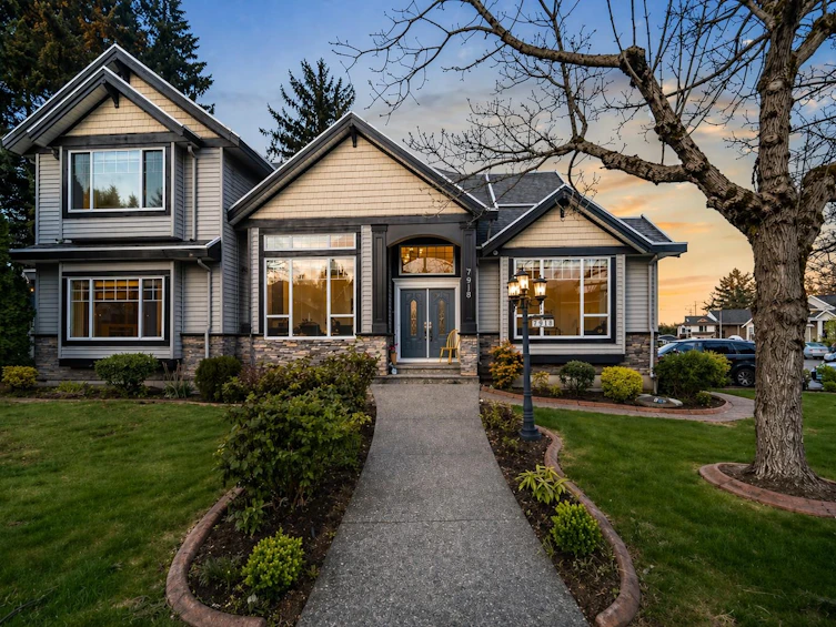 7918 147a Street, Surrey, BC, V3S 2T8