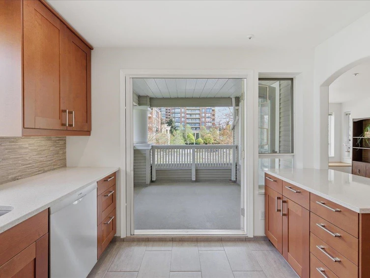 307-6745 Station Hill Court, Burnaby, BC, V3N 4Z4 - 12