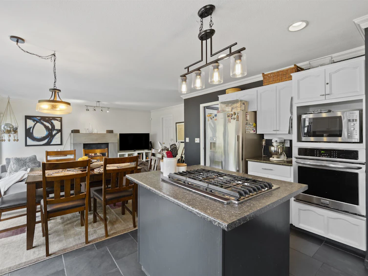1618 Draycott Road, North Vancouver, BC, V7J 1W4 - 4