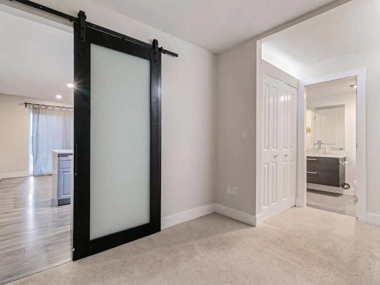 114-2250 Oxford Street, Vancouver, BC, V5L 1G1 - 14