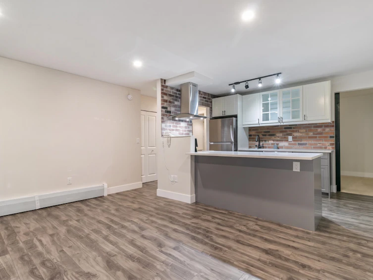 114-2250 Oxford Street, Vancouver, BC, V5L 1G1 - 6