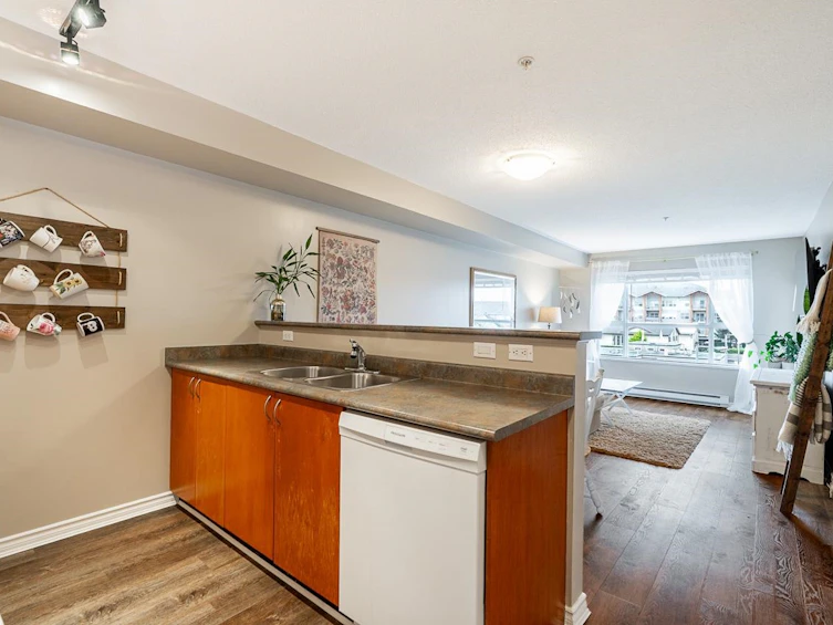 313-5465 203 Street, Langley, BC, V3A 9L8 - 6