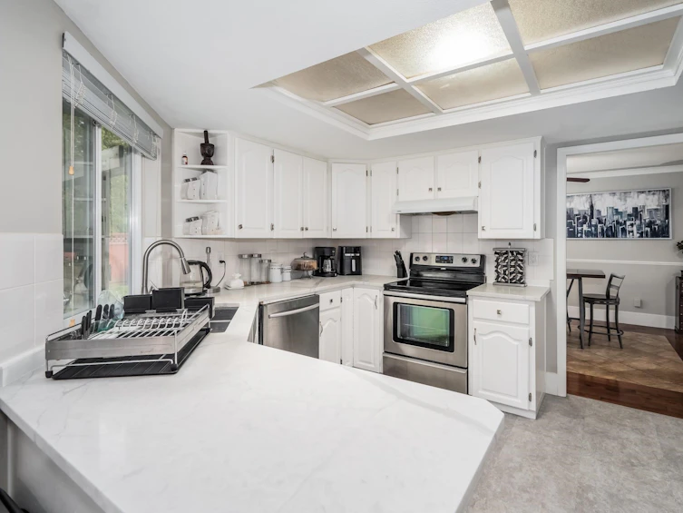 2237 Mountain Drive, Abbotsford, BC, V3G 1E3 - 12