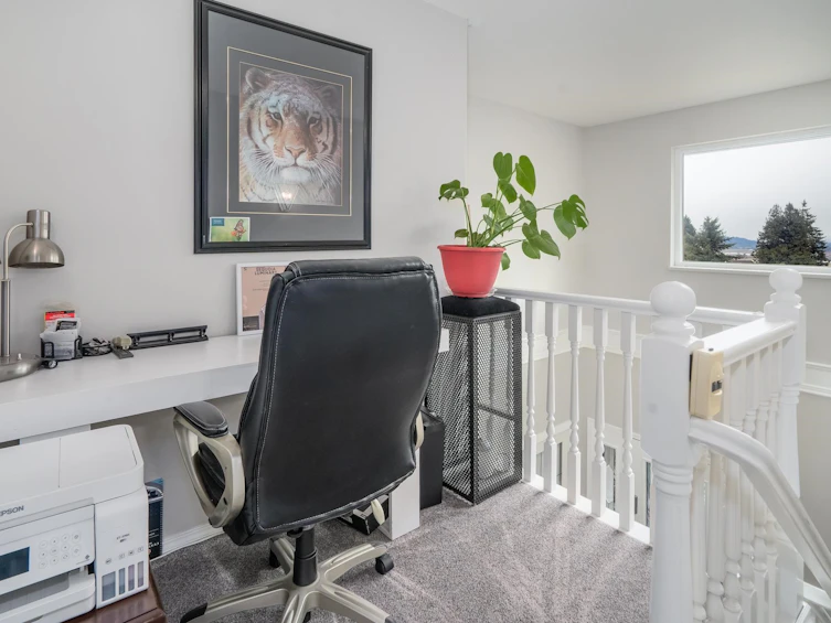 2237 Mountain Drive, Abbotsford, BC, V3G 1E3 - 31