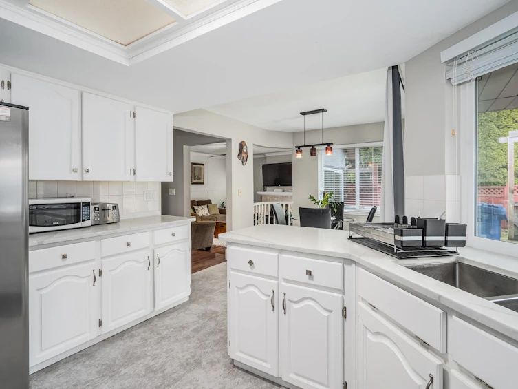 2237 Mountain Drive, Abbotsford, BC, V3G 1E3 - 15