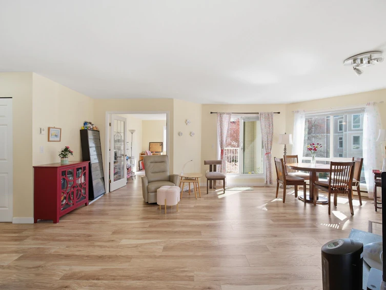 212-7437 Moffatt Road, Richmond, BC, V6Y 1X9 - 2