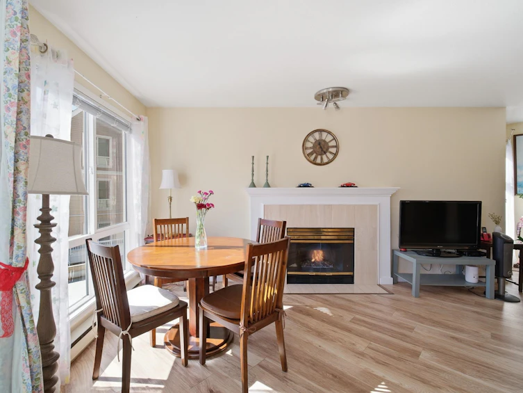 212-7437 Moffatt Road, Richmond, BC, V6Y 1X9 - 5