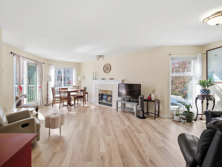 212-7437 Moffatt Road, Richmond, BC, V6Y 1X9 - 4