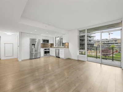 304-3498 Marine Way - 2