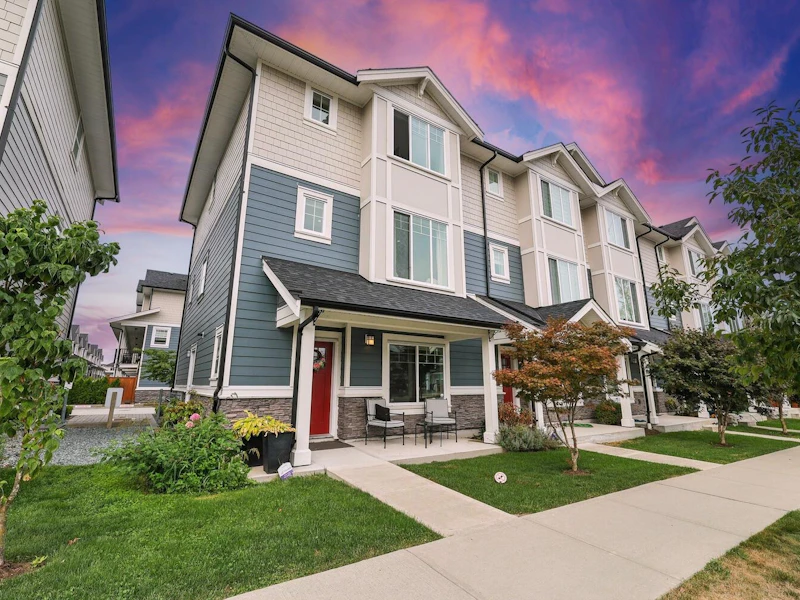 40 - 19501 74th Avenue, Surrey BC