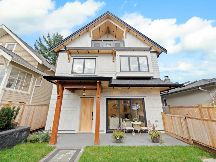 1-2247 Parker Street, Vancouver, BC, V5L 2L8