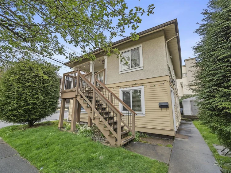 2452-2492 Balsam Street, Vancouver, BC, V6K 3N1 - 3