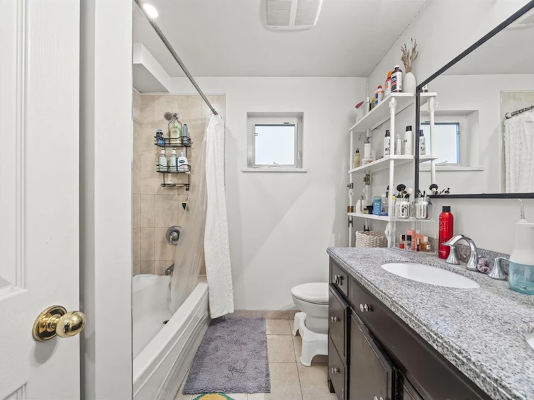 2452-2492 Balsam Street, Vancouver, BC, V6K 3N1 - 5