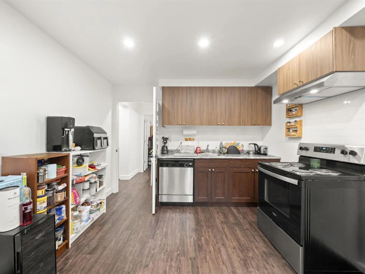 2452-2492 Balsam Street, Vancouver, BC, V6K 3N1 - 19