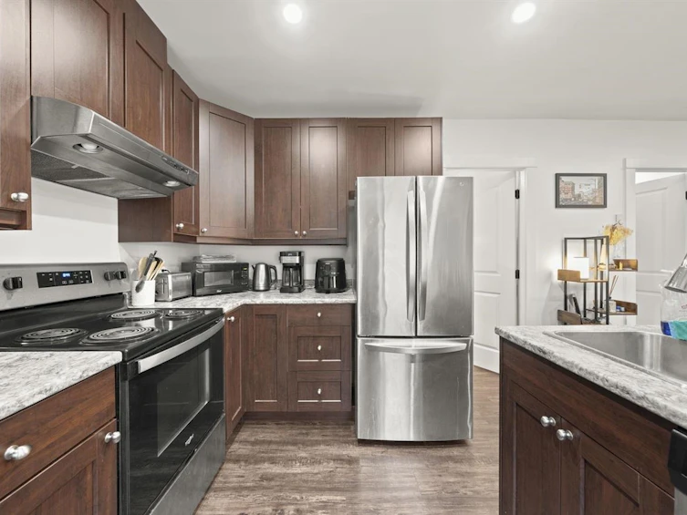 2452-2492 Balsam Street, Vancouver, BC, V6K 3N1 - 8