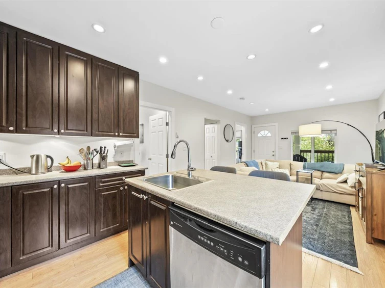 2452-2492 Balsam Street, Vancouver, BC, V6K 3N1 - 10