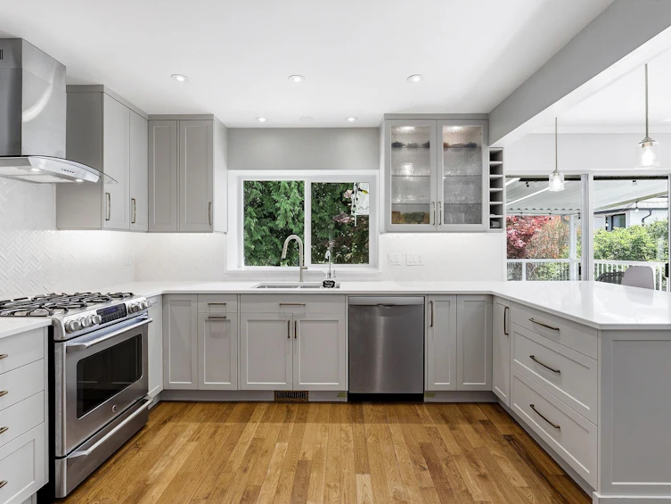 1381 Oxford Street, Coquitlam, BC, V3E 3G5 - 2