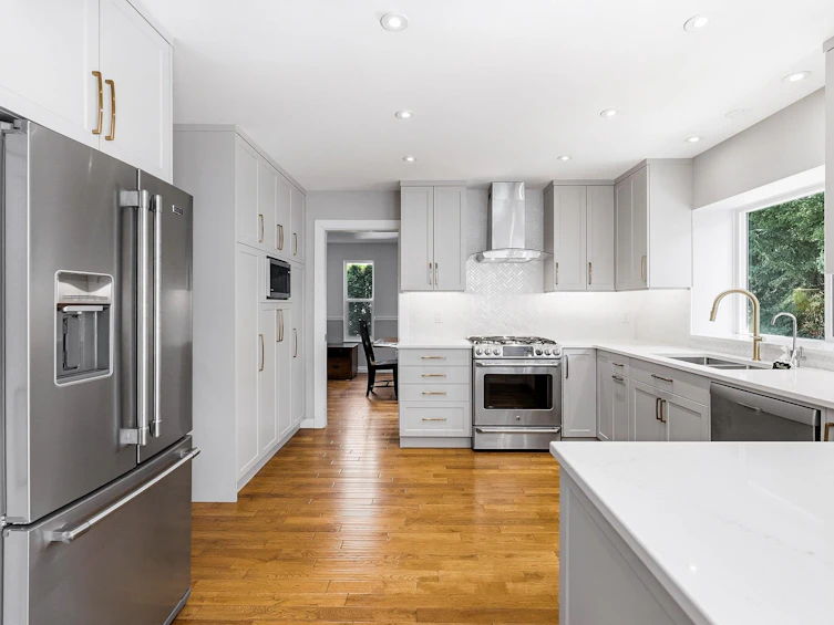 1381 Oxford Street, Coquitlam, BC, V3E 3G5 - 4