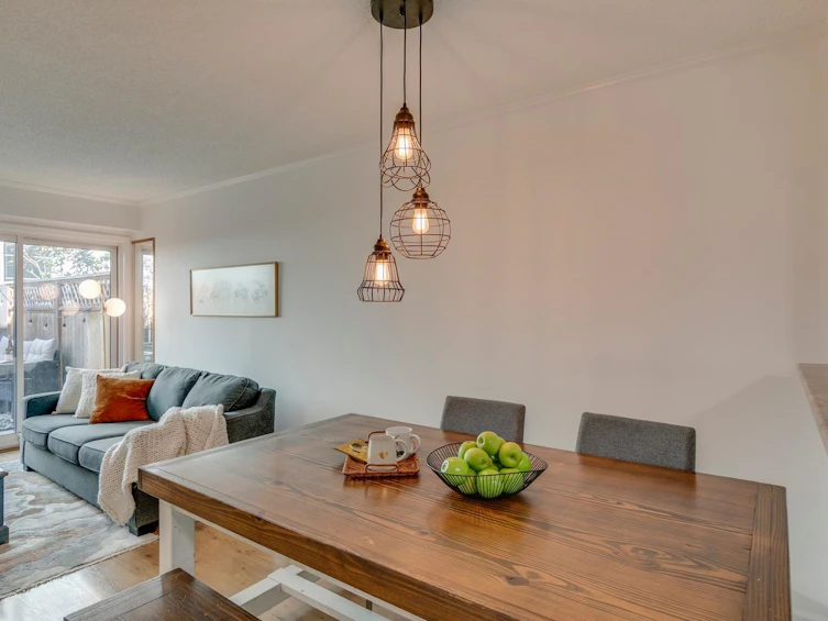 160 W 12th Street, North Vancouver, BC, V7M 1N3 - 11