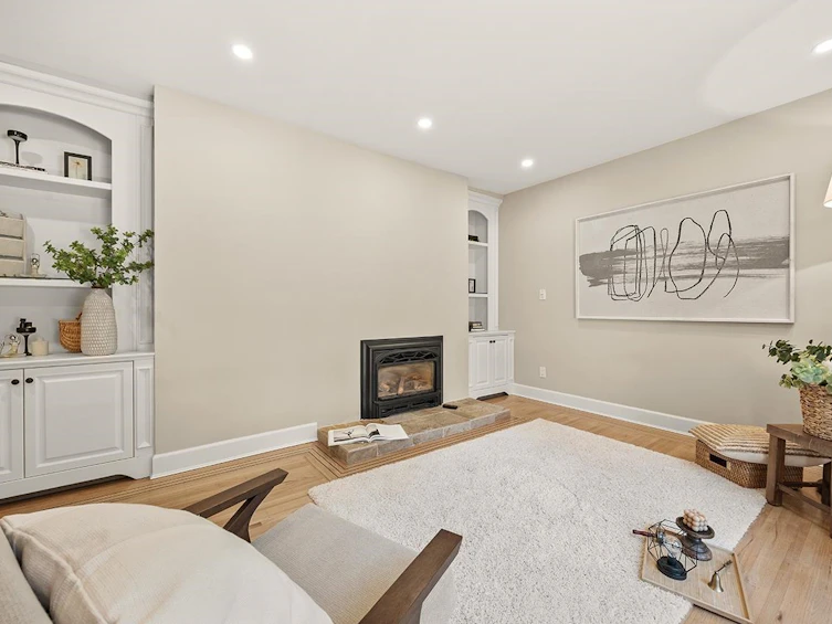 7488 Whelen Court, Burnaby, BC, V5E 1X3 - 7