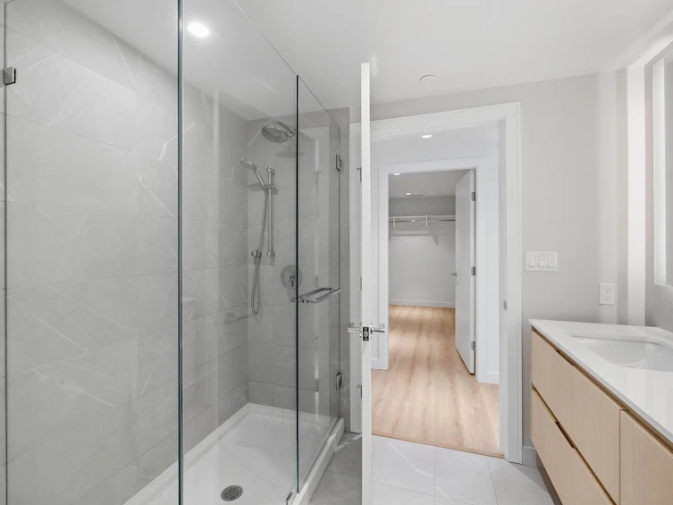 505-1500 Fern Street, North Vancouver, BC, V7J 0E6 - 24