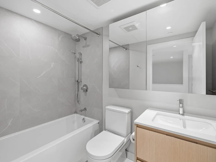 505-1500 Fern Street, North Vancouver, BC, V7J 0E6 - 26