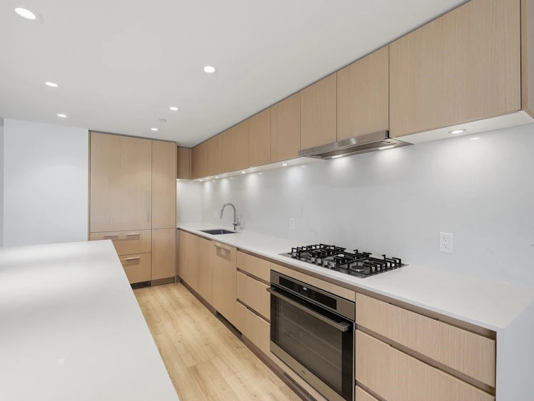 505-1500 Fern Street, North Vancouver, BC, V7J 0E6 - 9