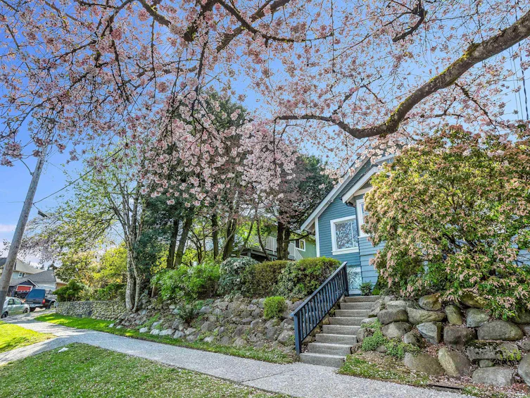 505 Garfield Street, New Westminster, BC, V3L 4A6 - 3