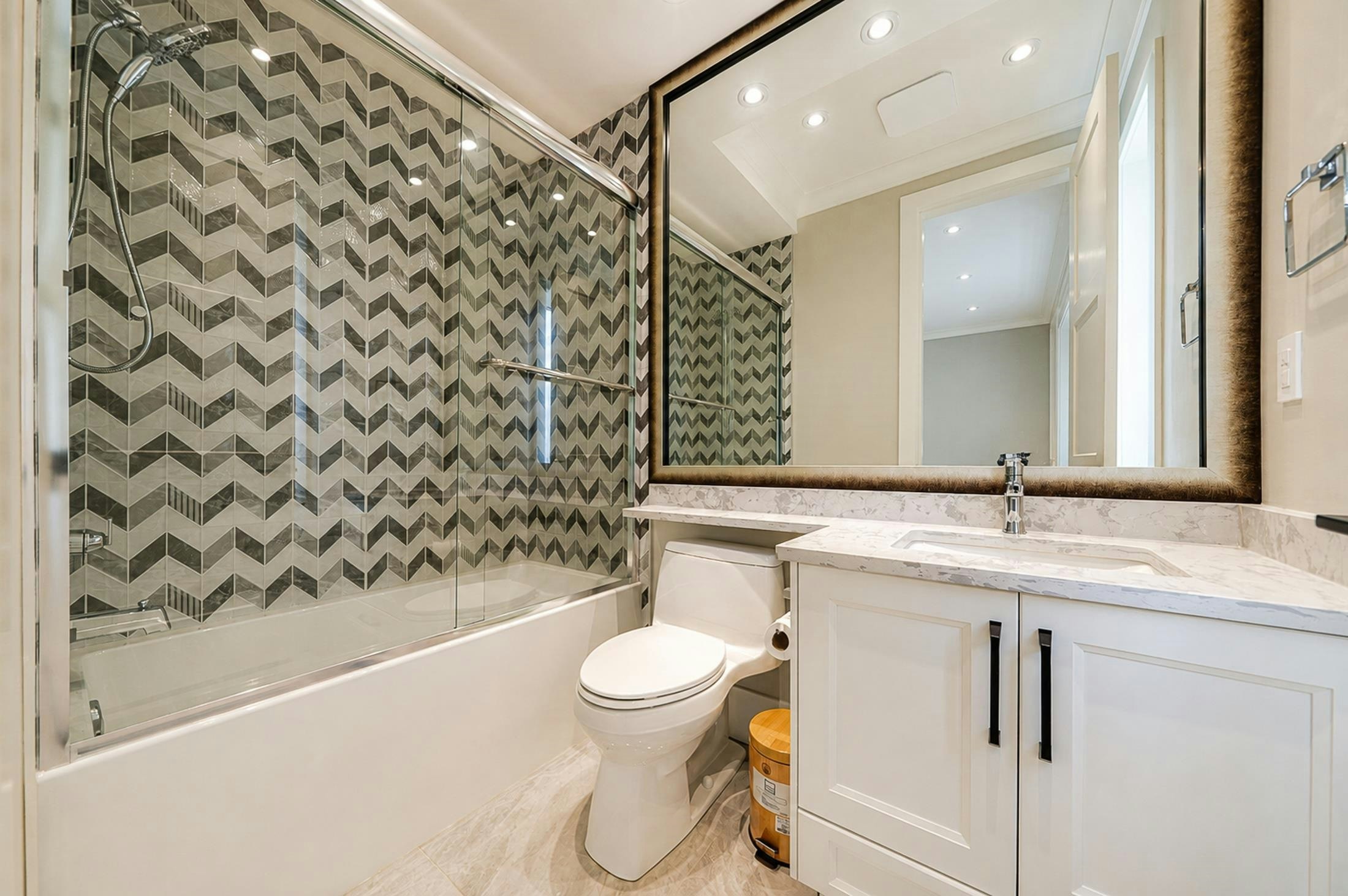 5720 Woodwards Road, Richmond, BC, V7E 1H1 - 23