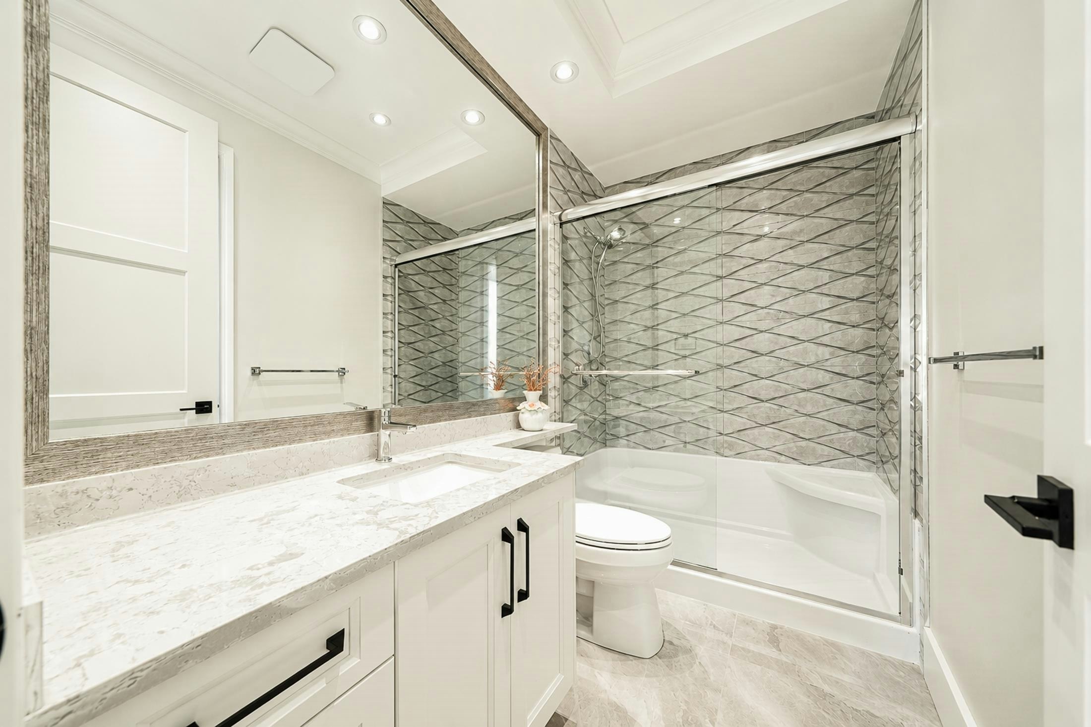 5720 Woodwards Road, Richmond, BC, V7E 1H1 - 25