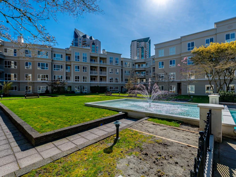 135-3098 Guildford Way, Coquitlam, BC, V3B 7W8 - 31