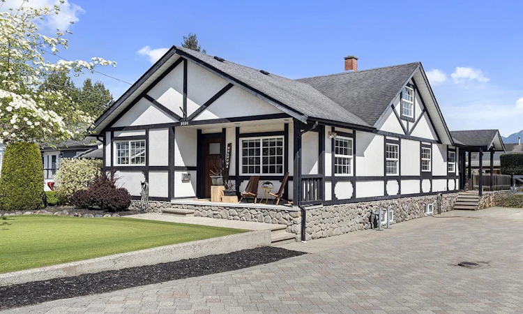 6464 Reid Road