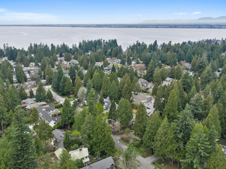 12489 23 Avenue, Surrey, BC, V4A 2C5 - 4