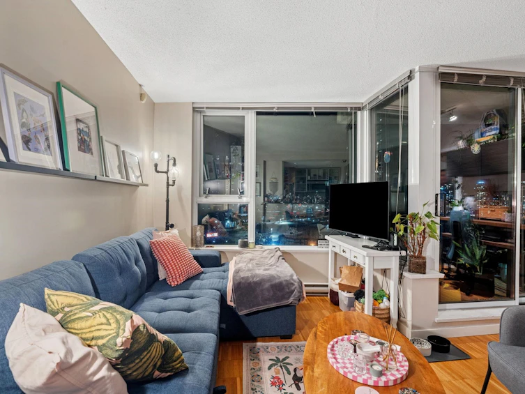 1901-33 Smithe Street, Vancouver, BC, V6B 0B5