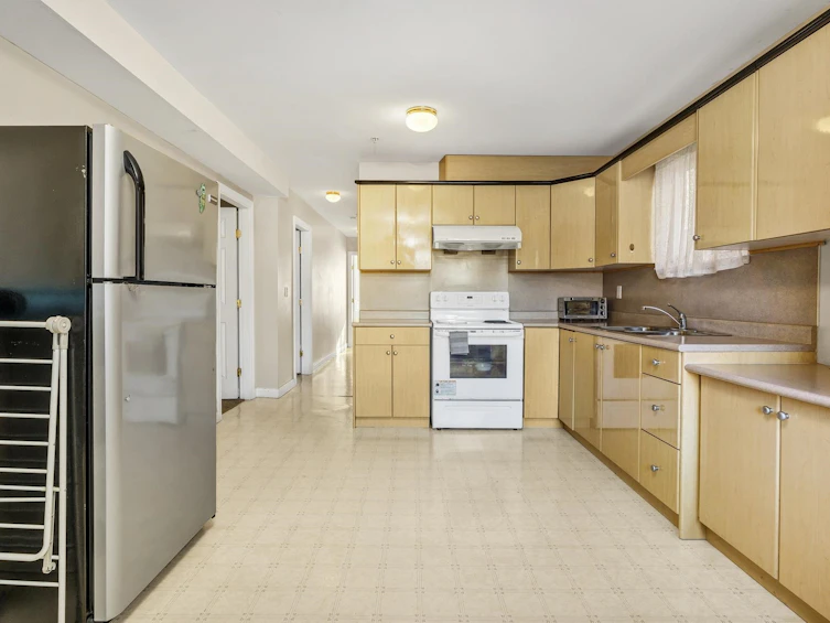 591 E 28th Avenue, Vancouver, BC, V5V 2N4 - 7