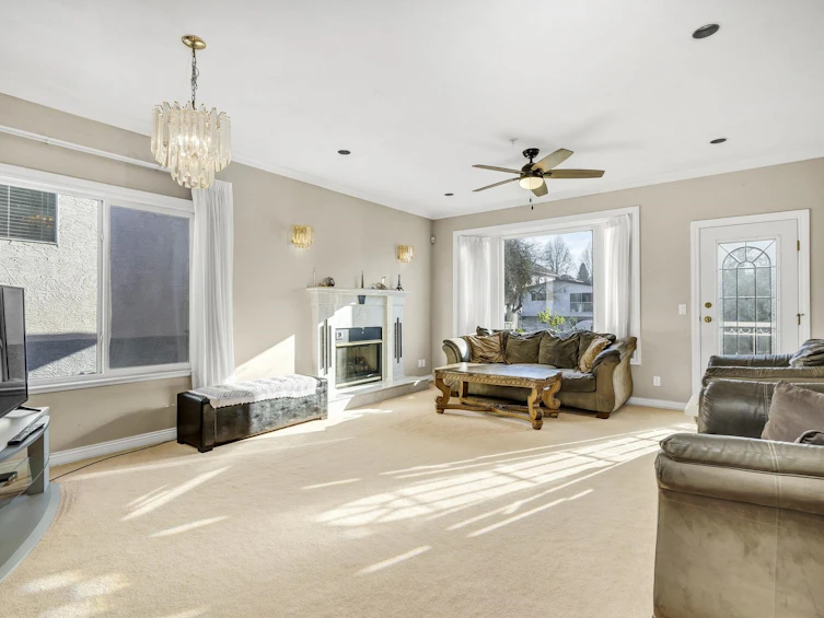 591 E 28th Avenue, Vancouver, BC, V5V 2N4 - 4