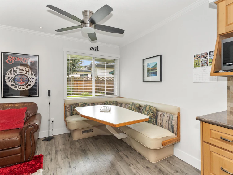 15522 87a Avenue, Surrey, BC, V3S 6S9 - 12