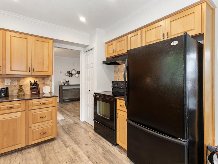15522 87a Avenue, Surrey, BC, V3S 6S9 - 9