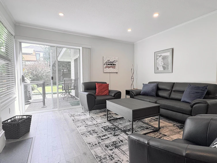 15522 87a Avenue, Surrey, BC, V3S 6S9 - 6