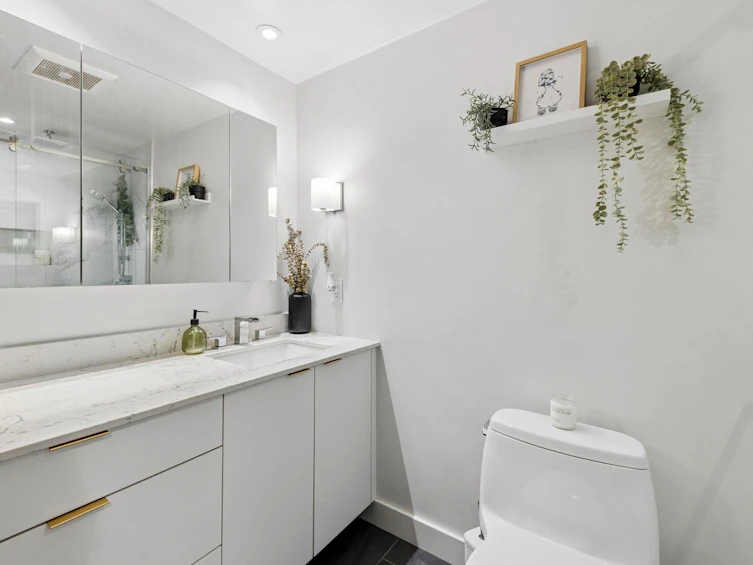 101-175 E 5th Street, North Vancouver, BC, V7L 1L3 - 23