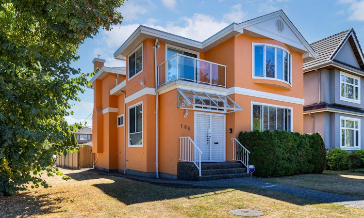 108 W 46th Avenue